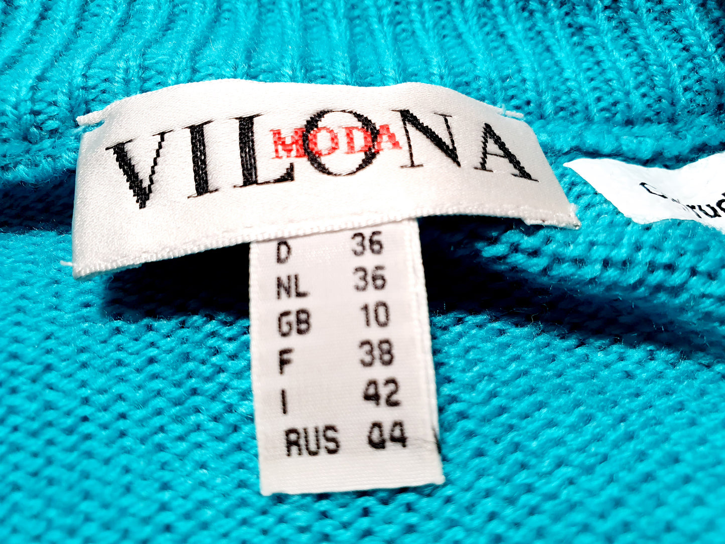 Einzigartiger und nachhaltiger Vintage Pullover in aquamarin. Unique and sustainable vintage pullover in teal. Tag.