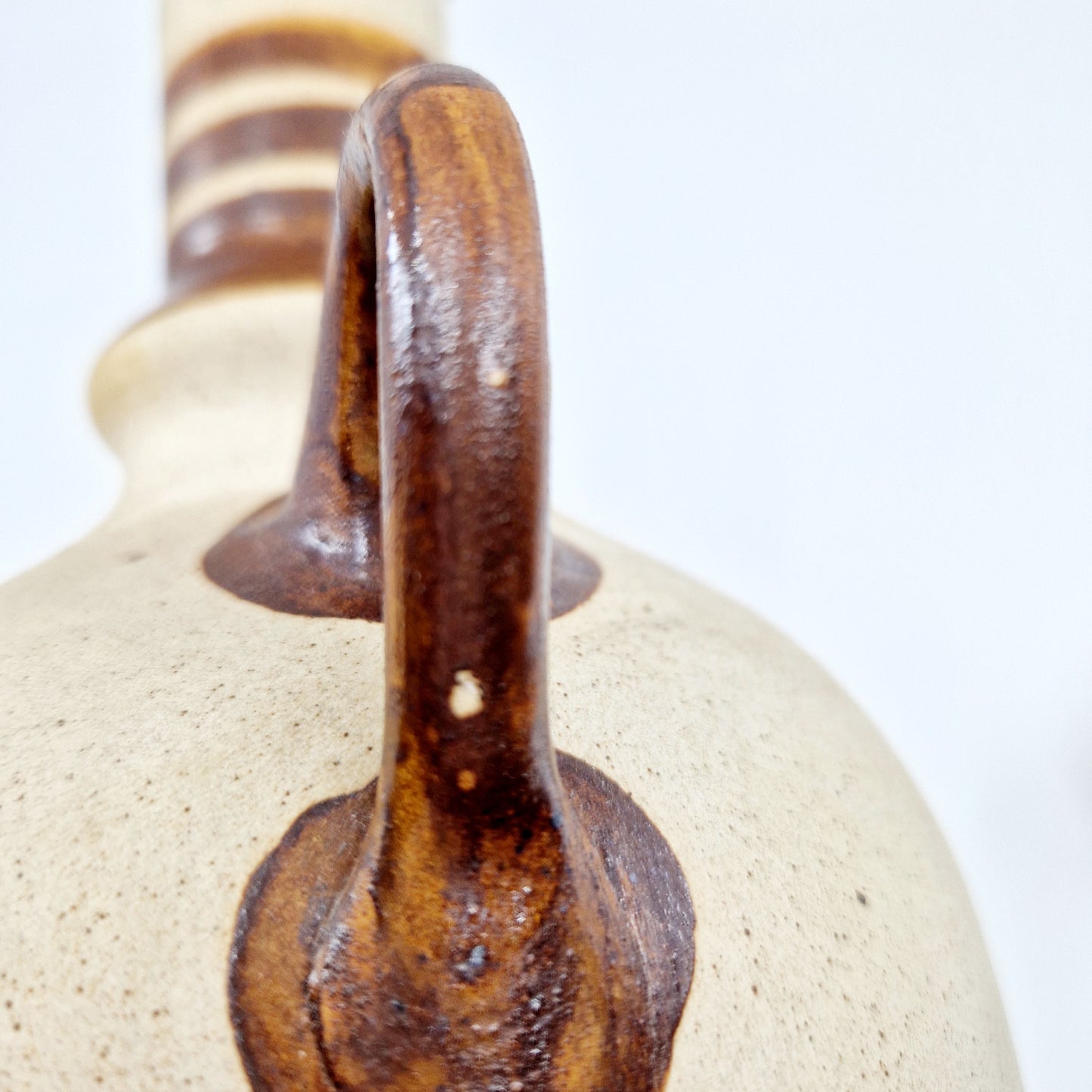 Einzigartiges und nachhaltiges Vintage Set mit Krug und 5 Bechern mit Taube. Unique and sustainable vintage set with a pitcher and 5 cups with pigeon. Chip 3.