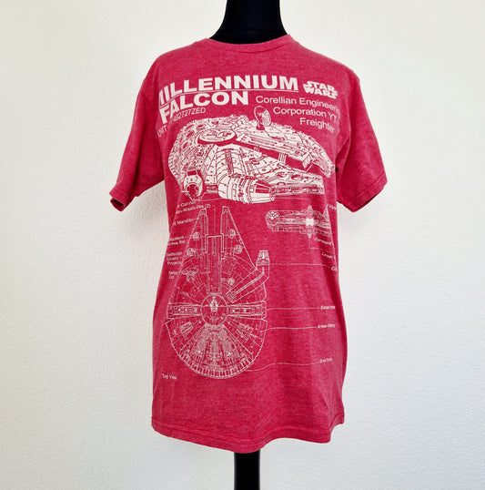 Einzigartiges und nachhaltiges Vintage T-Shirt in rot mit Star Wars. Unique and sustainable vintage t-shirt in red with star wars. Front.