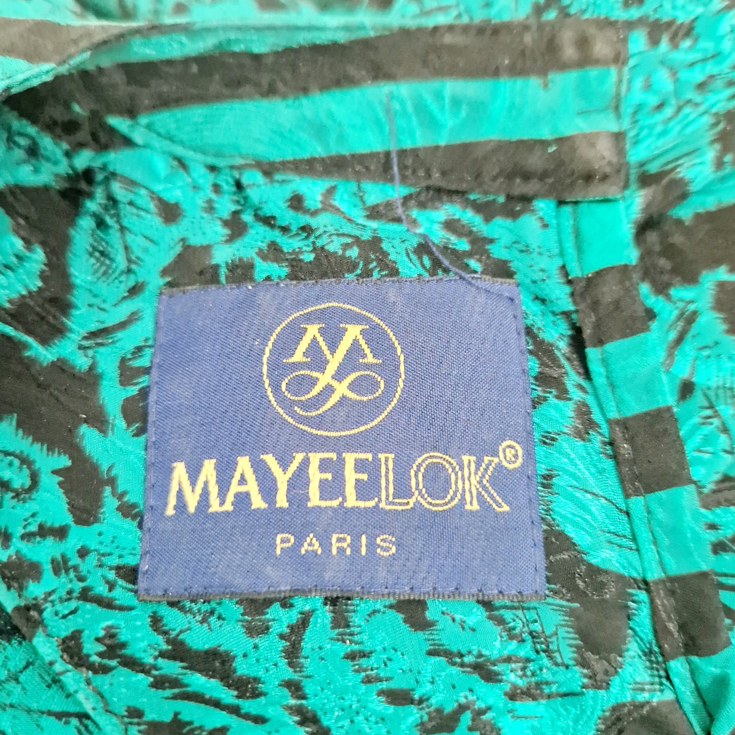 Einzigartiges und nachhaltiges Vintage Set mit Bluse und Rock in grün-schwarz. Unique and sustainable vintage dress with blouse and skirt in green-black. Tag.