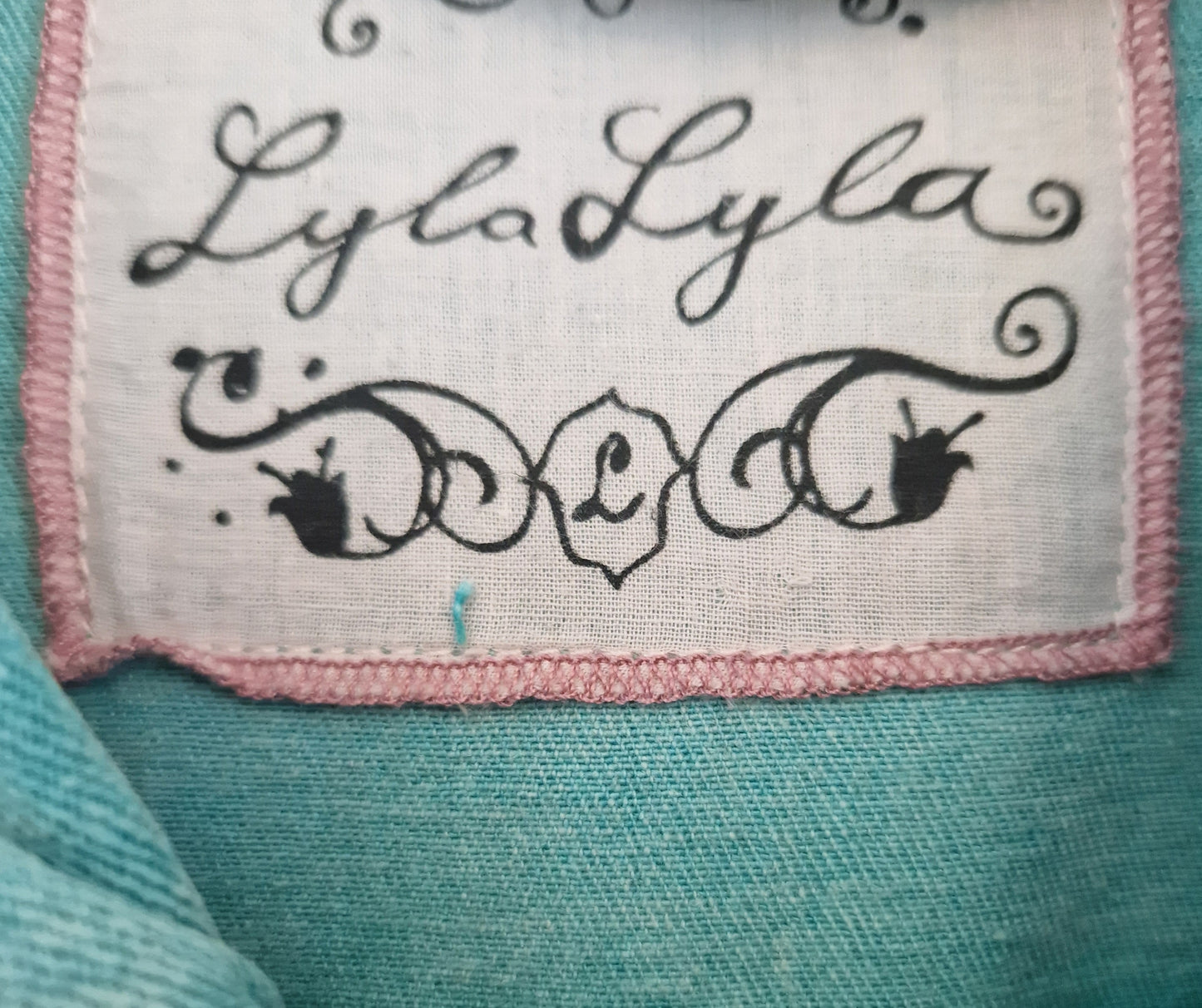 Einzigartige und nachhaltige Vintage Weste in mint. Unique and sustainable vintage vest in mint. Tag.