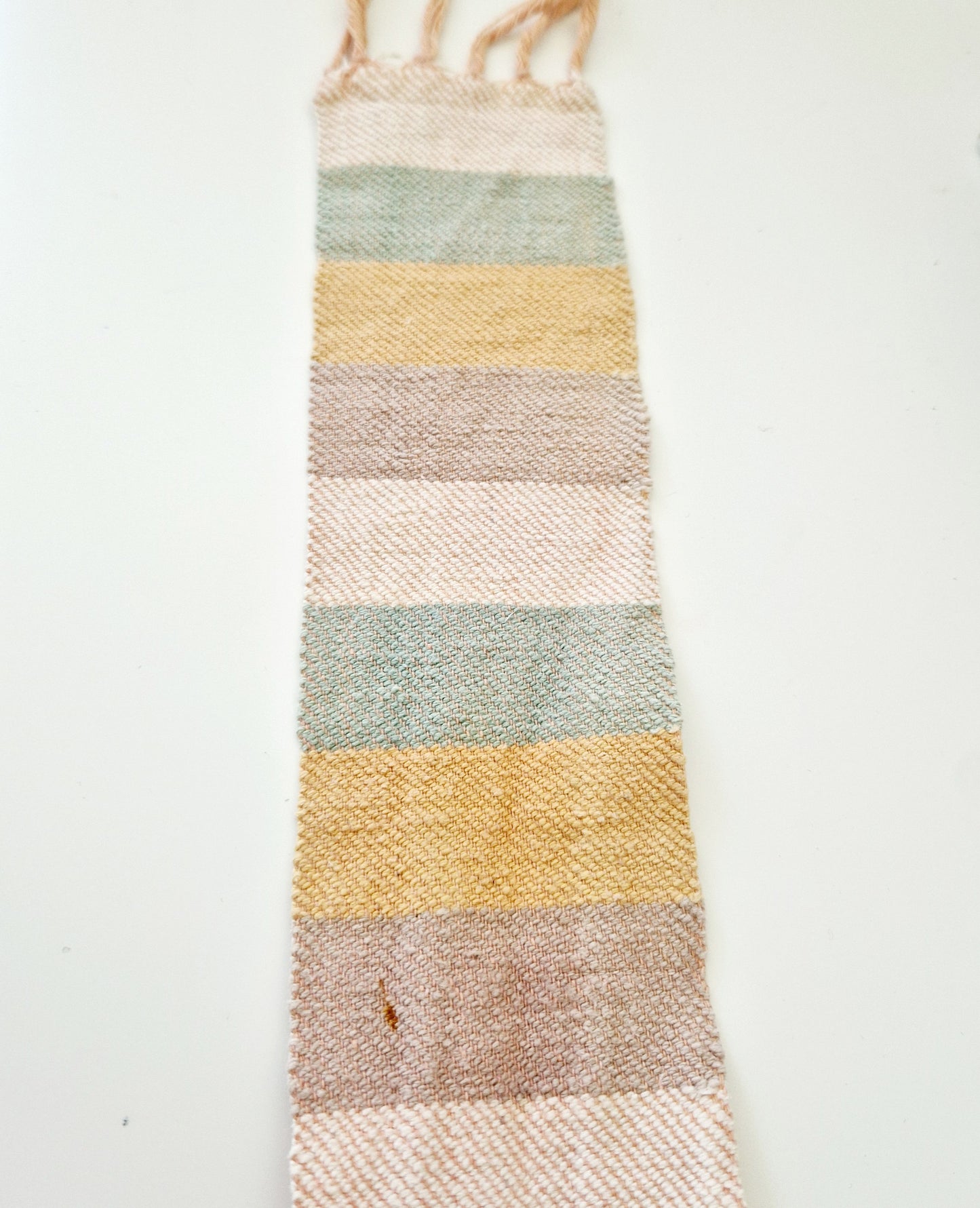 Einzigartiger und nachhaltiger Vintage Schal mit Streifen. Unique and sustainable vintage scarf with stripes. Stain.