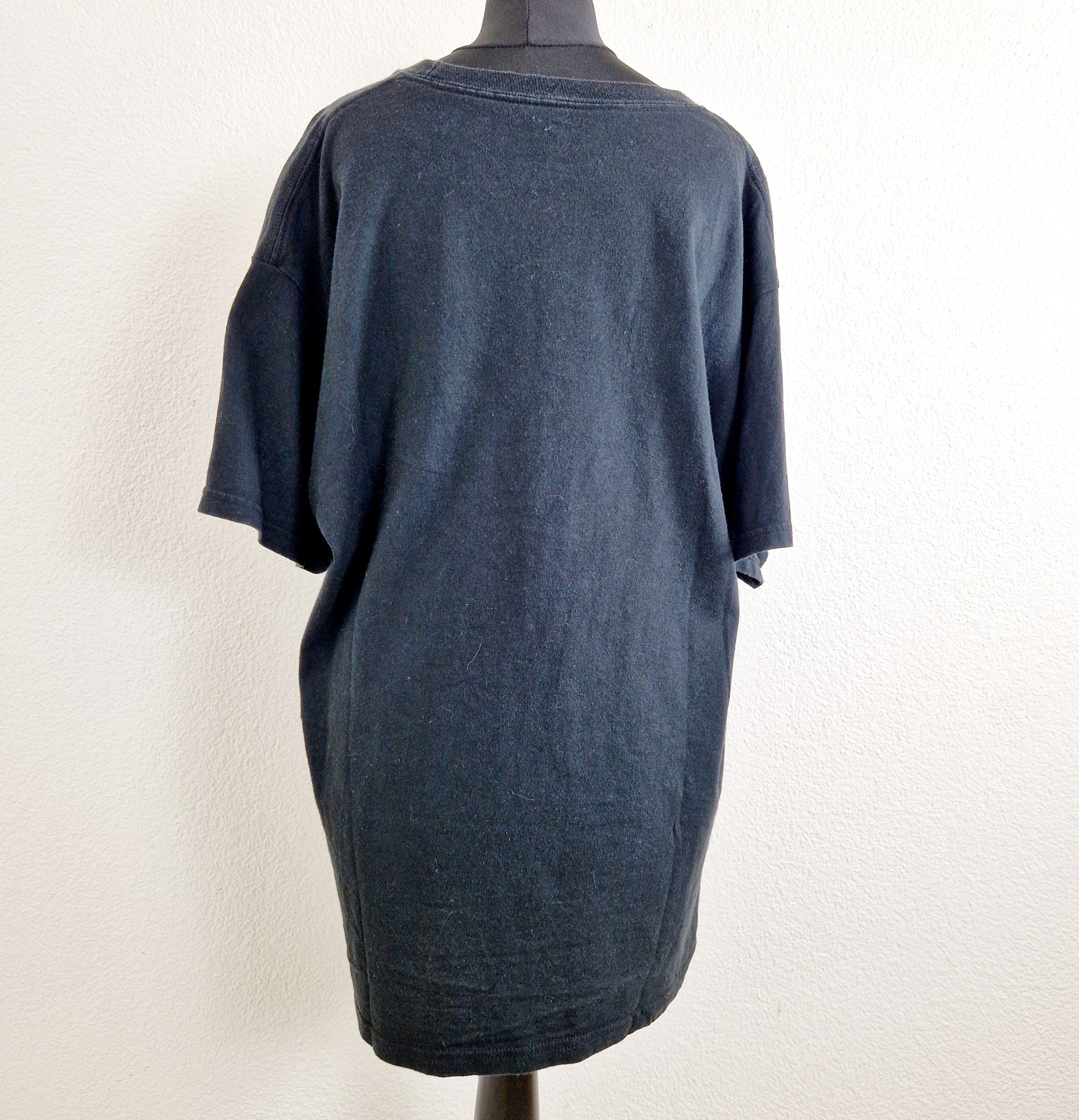 Einzigartiges und nachhaltiges Vintage T-Shirt Little Caesar. Unique and sustainable vintage t-shirt Little Caesar. Back.