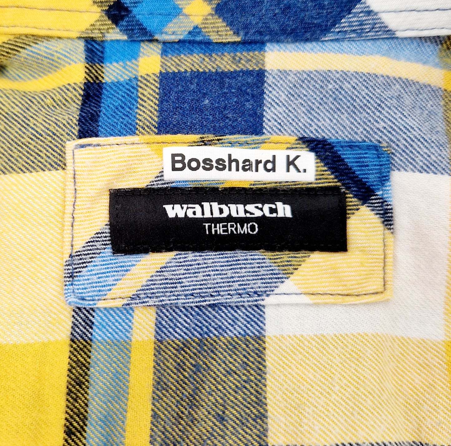 Einzigartige und nachhaltige Vintage Bluse blau-gelb kariert. Unique and sustainable vintage blouse in blue-yellow and checked. Tag.