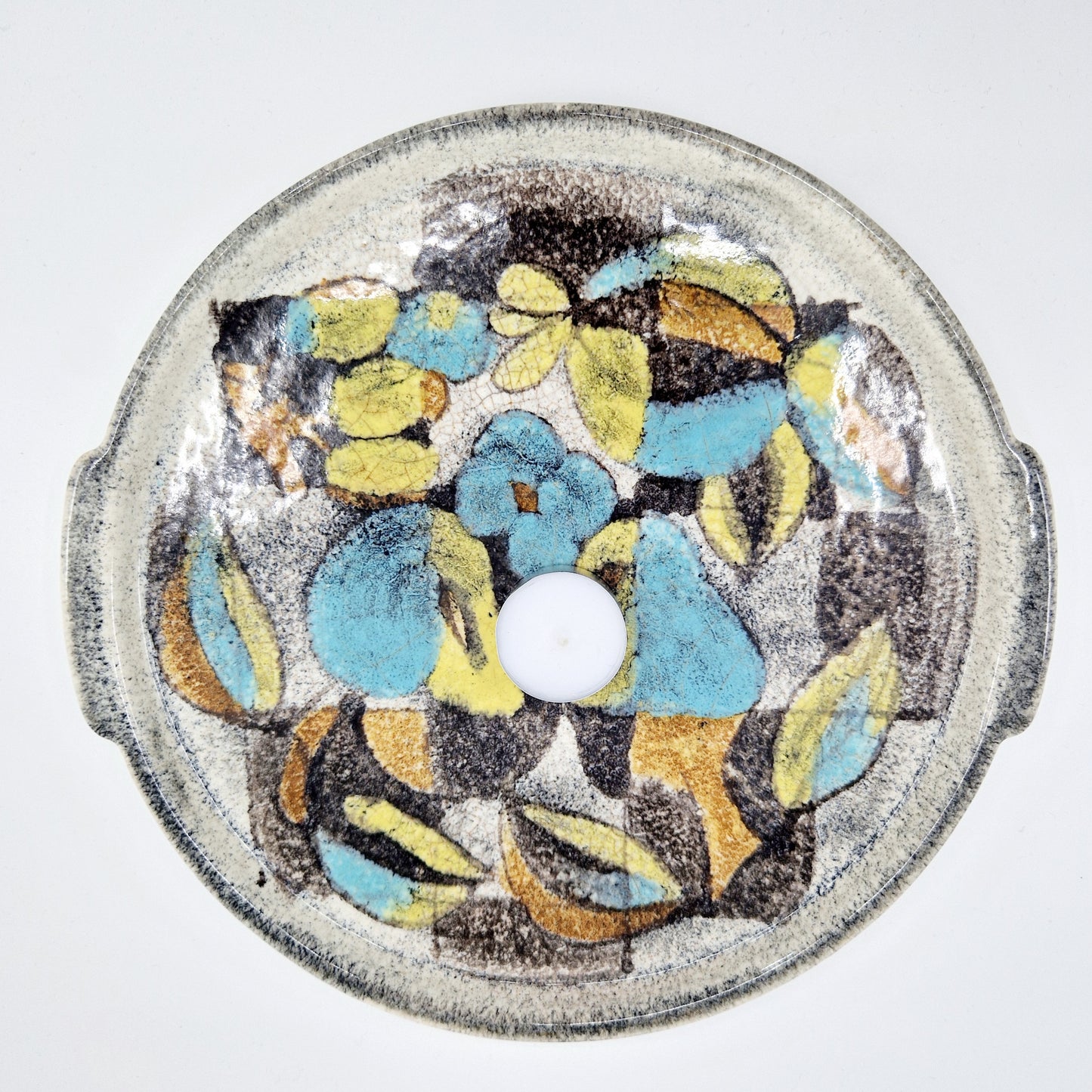 Einzigartige und nachhaltige Vintage Platte von Ziegler Schaffhausen. Unique and sustainable vintage plate from Ziegler Schaffhausen. Token of scale.