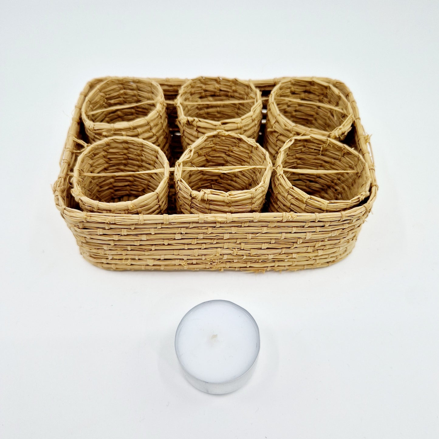 6 einzigartige und nachhalige Vintage Serviettenringe. 6 unique and sustainable vintage napkin rings. Token of scale.