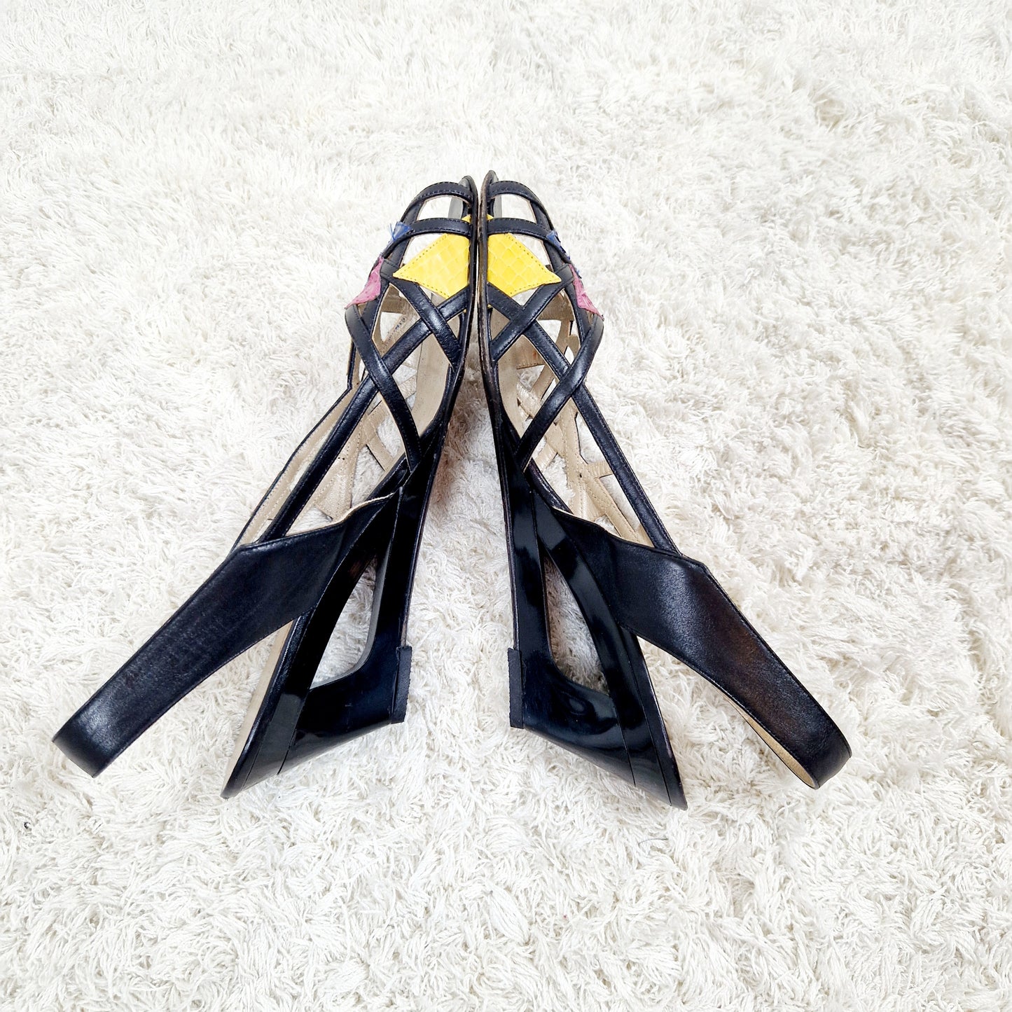 Einzigartige und nachhaltige Vintage Slingbacks mit Dreiecken. Unique and susustainable vintage slingbacks with triangles. Heels 2.