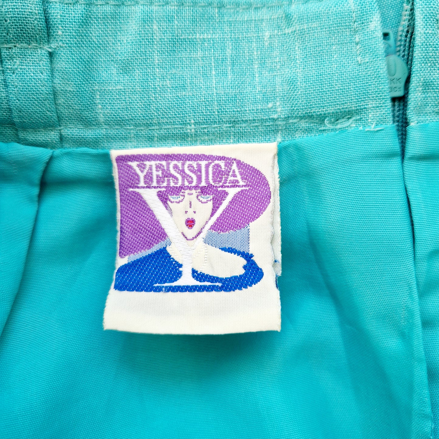 Einzgartige und nachhaltige Vintage Culotte in mint. Unique and sustainable vintage culottes in mint. Tag.