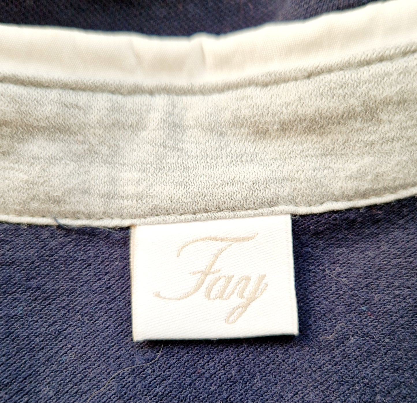 Einzigartiges und nachhaltiges Vintage Top in blau-weiss-grau, Polo. Unique and sustainable vintage top in blue-white-grey, polo. Tag.