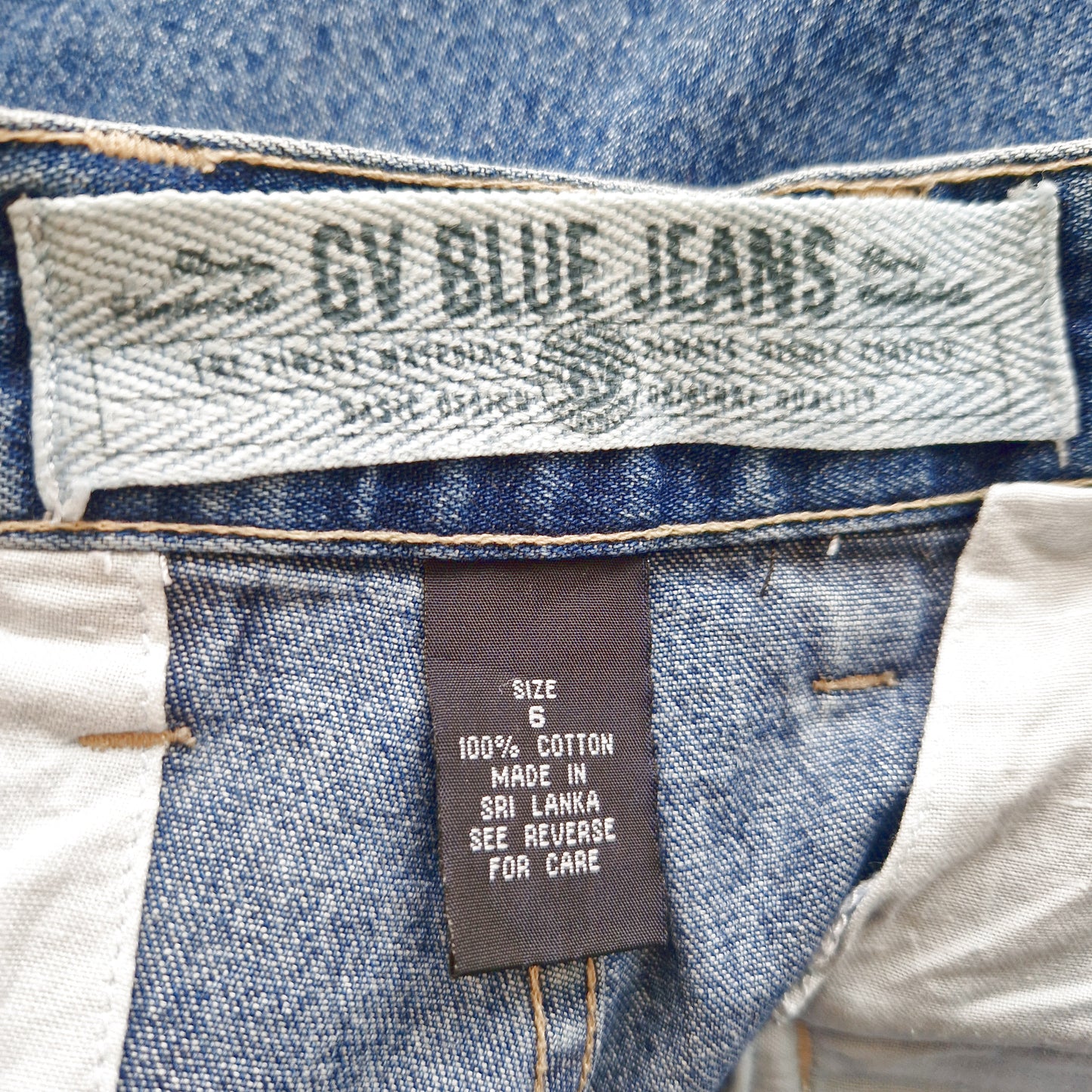 Einzigartige und nachhaltige Vintage Shorts in blau, Jeans. Unique and sustainable vintage shorts in blue, jeans. Tag.
