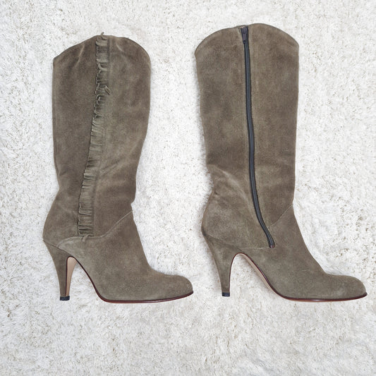 Einzigartige und nachhaltige Vintage Stiefel in khaki und Leder. Unique and sustainable vintage boots in khaki an leather. Side 2.