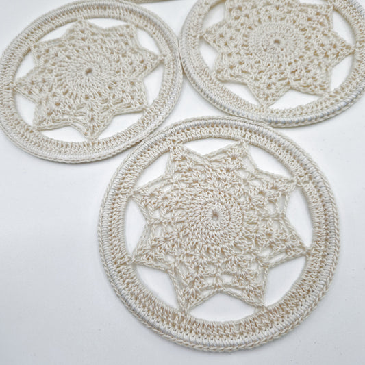 Einzigartiges und nachhaltiges Vintage Makramee, 4 Sterne. Unique and sustainable vintage makramé, 4 Stars. Close-up.