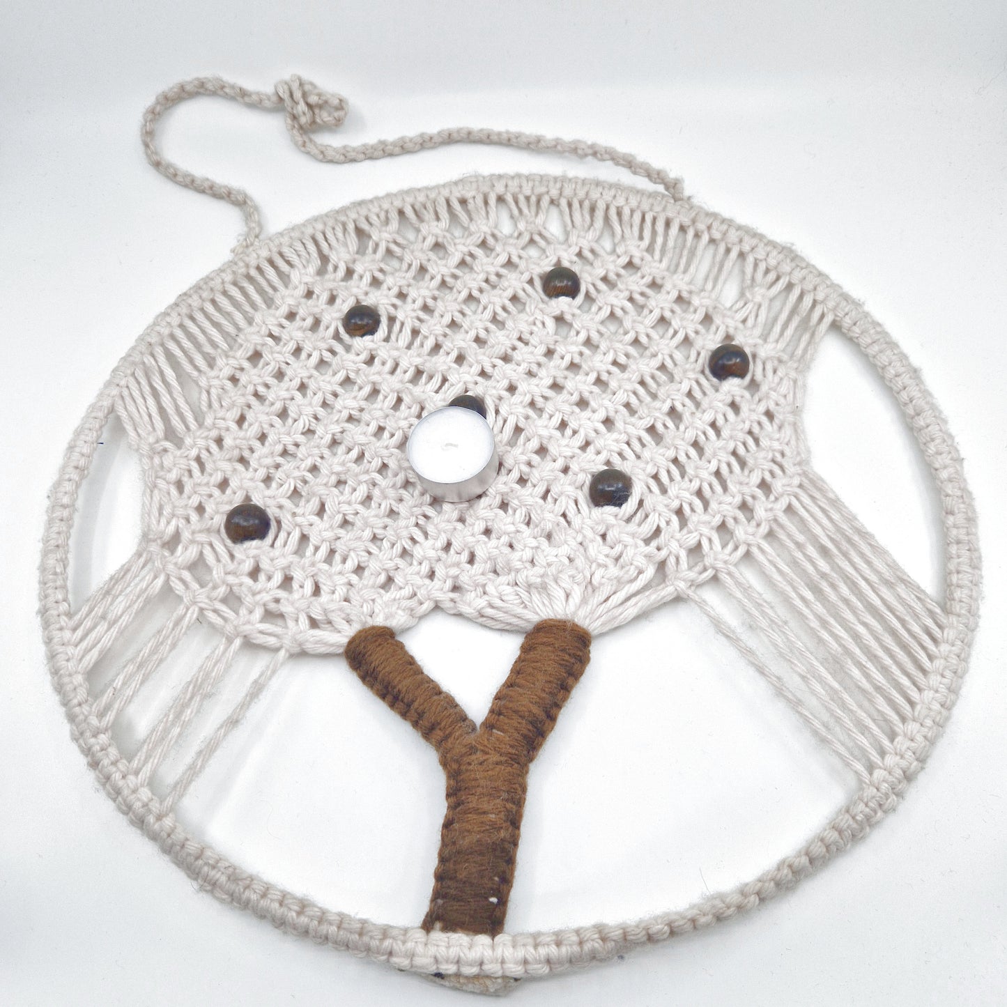 Einzigartiges und nachhaltiges Vintage Makramee, Baum, sand-braun. Unique and sustainable vintage makramé, tree, sand-brown. Scale reference.