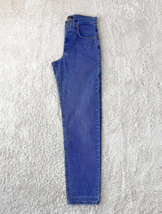 Einzigartige und nachhaltige Vintage Jeans in blau von Lee. Side.