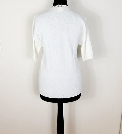 Einzigartiges und nachhaltiges Vintage T-Shirt in weiss. Unique and sustainable vintage t-shirt in white. Back.