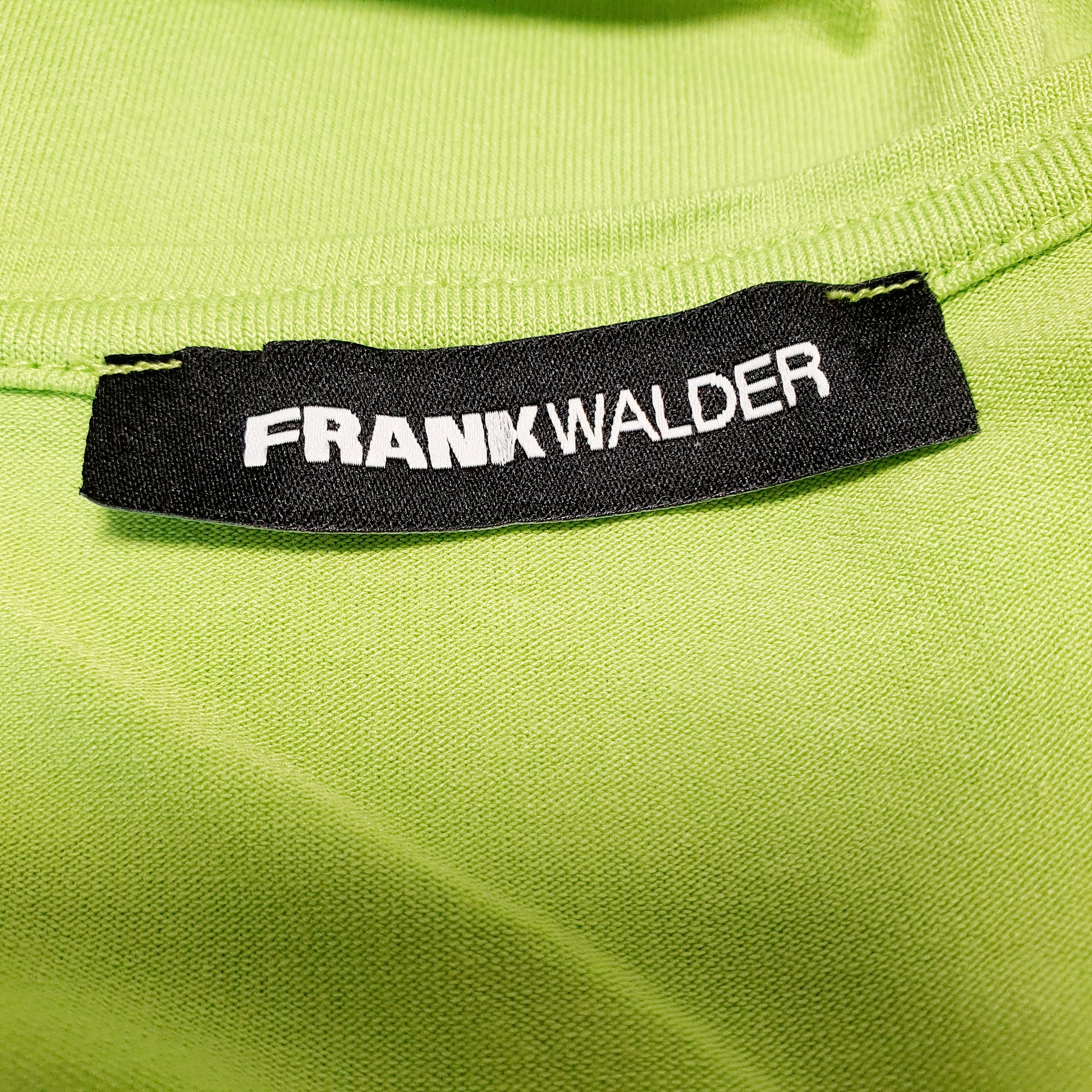 Einzigartiges und nachhaltiges Vintage Top in limegrün. Unique and sustainable vintage top in lime green. Tag.