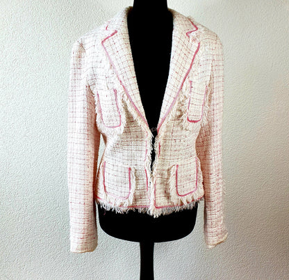 Einzigartiger und nachhaltiger Vintage Blazer in pink. Unique and sustainable vintage blazer in pink. Front.