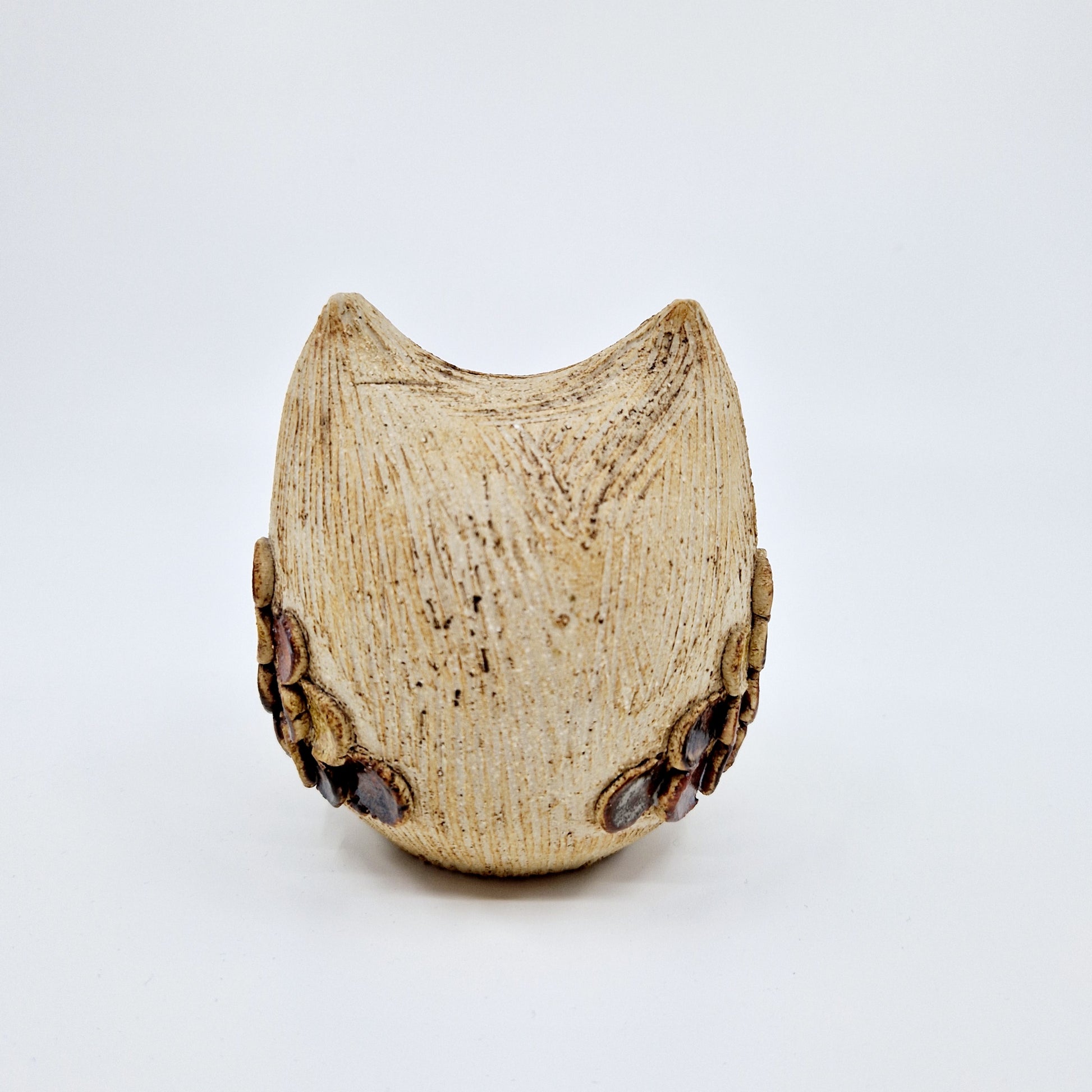 Einzigartige und nachhaltige Vintage Eulen Figur. Unique and sustainable vintage owl figure. Back.