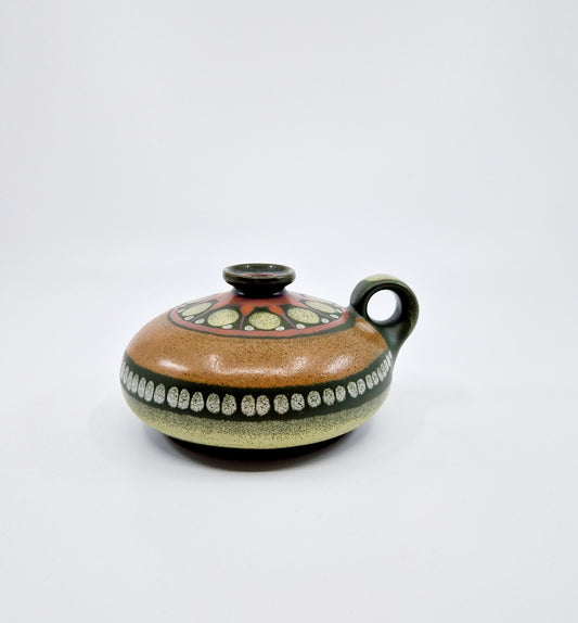 Einzigartige und nachhaltige Vintage Öllampe von kmk. Unique and sustainable oil lamp from kmk. Front.