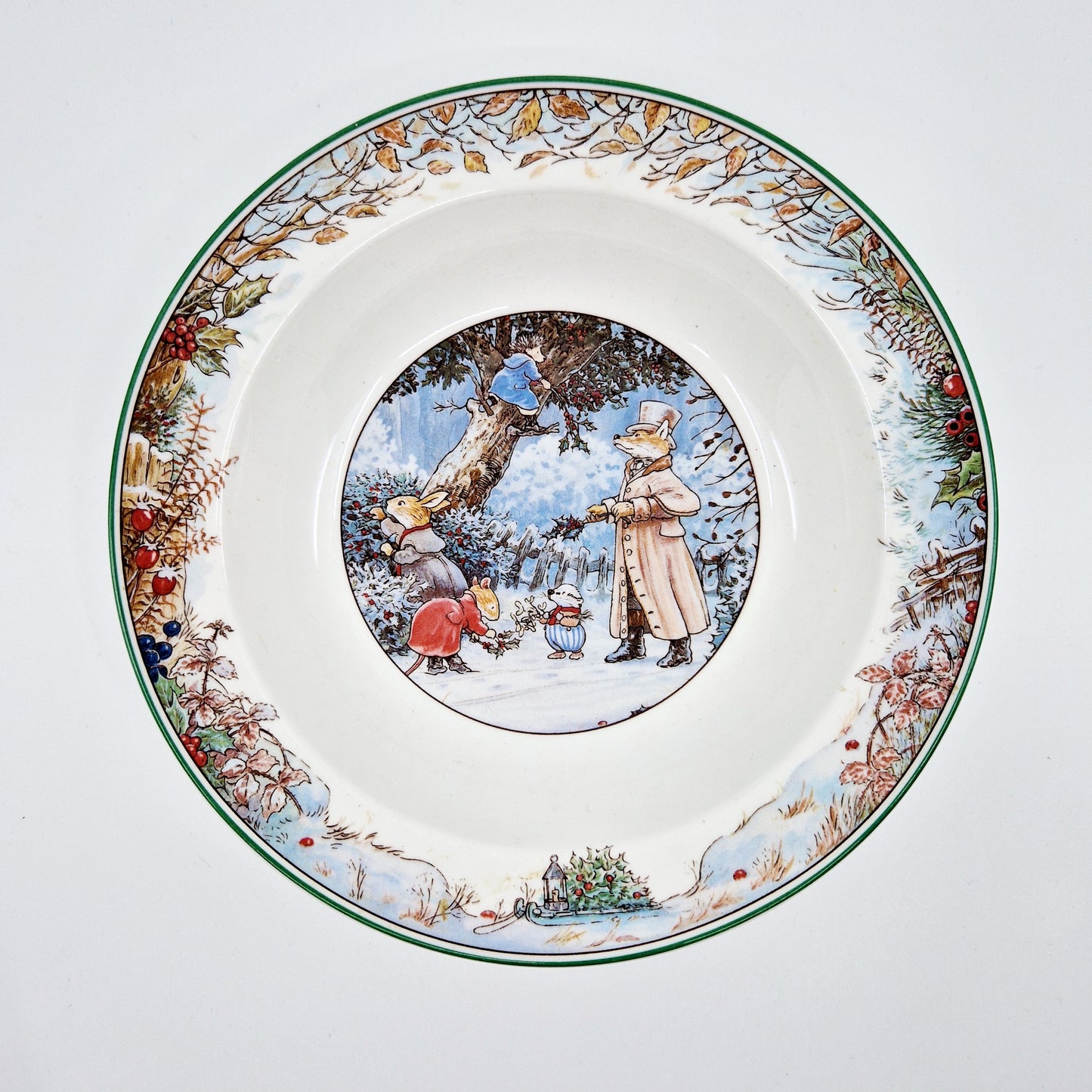 Einzigartiger und nachhaltiger Vintage Teller von Foxwood Tales, Winter. Unique and sustainable vintage plate from foxwood tales, winter. Above.