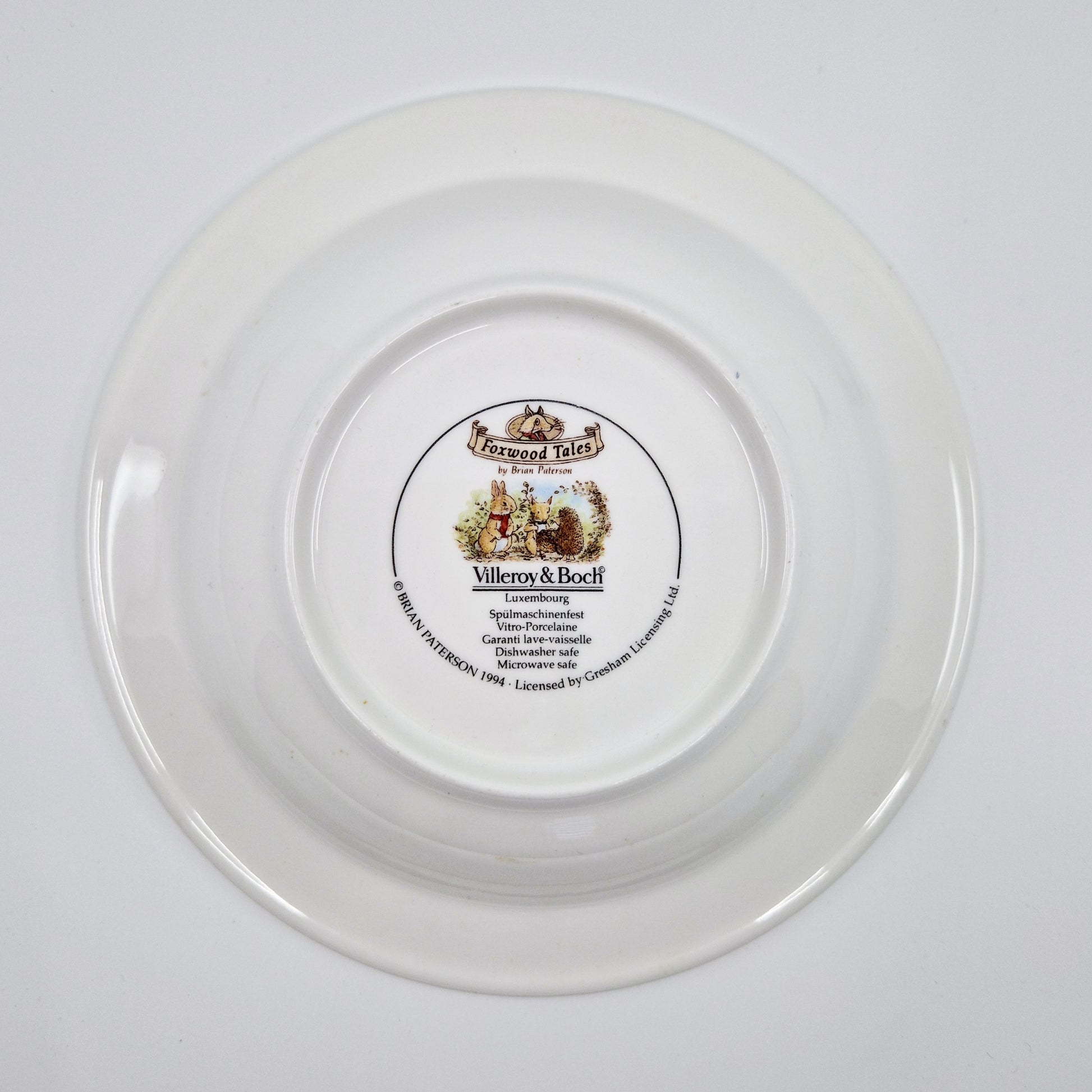 Einzigartiger und nachhaltiger Vintage Teller von Foxwood Tales, Winter. Unique and sustainable vintage plate from foxwood tales, winter. Back.