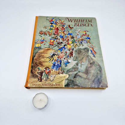 Einzigartiges und nachhaltiges Vintage Buch, Lustige Wilhem Busch Sammlung. Unique and sustainable vintage book, Lustige Wilhem Busch Sammlung. Token of scale.