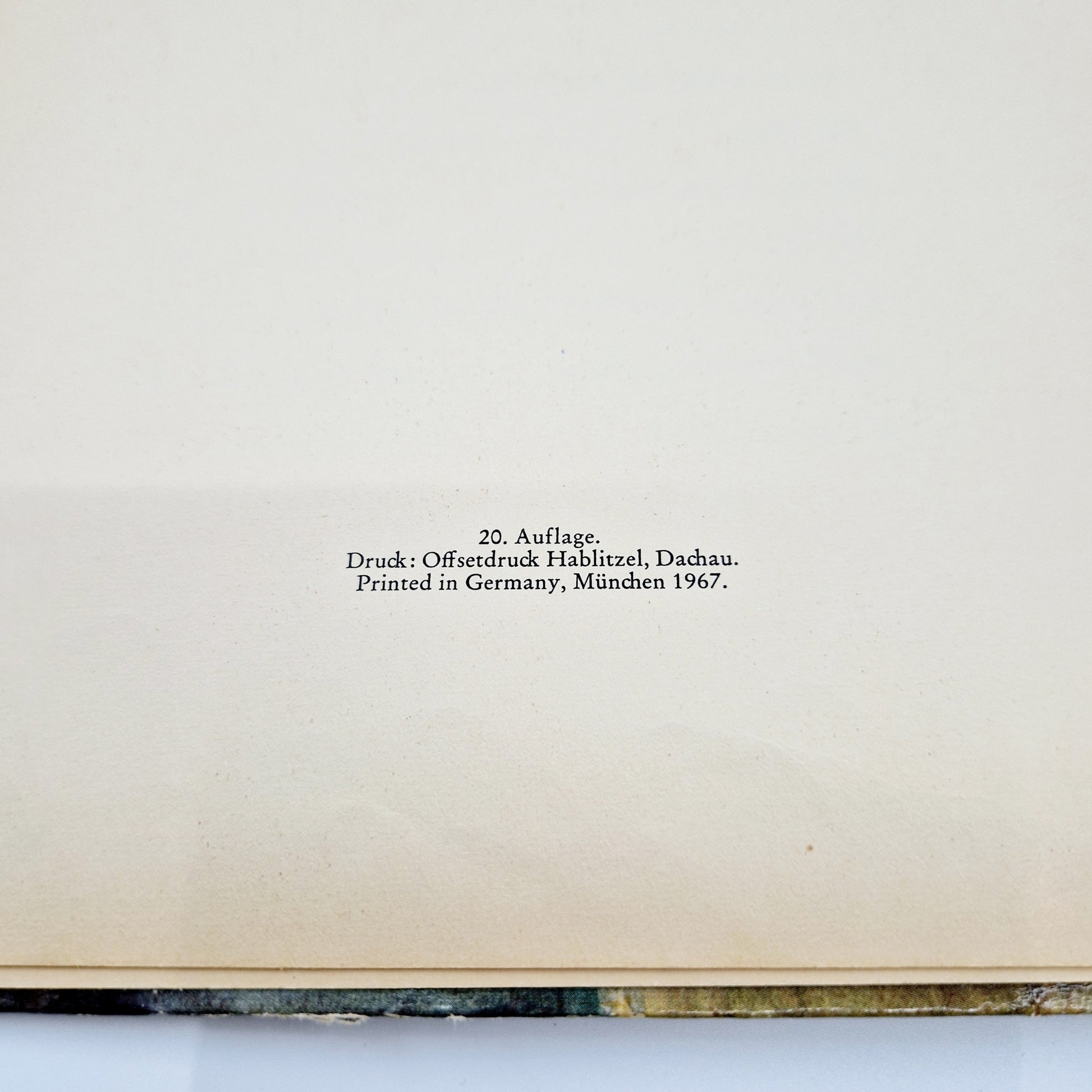 Einzigartiges und nachhaltiges Vintage Buch, Lustige Wilhem Busch Sammlung. Unique and sustainable vintage book, Lustige Wilhem Busch Sammlung. Inside.