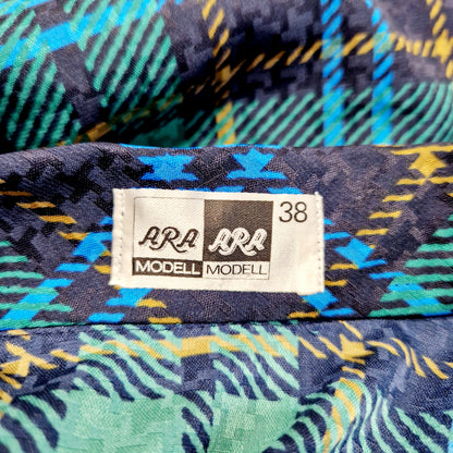 Einzigartiges und nachhaltiges Vintage Kleid in grün-blau-gelb kariert. Unique and sustainable vintage dress in green-blue-yellow and checkered. Tag.