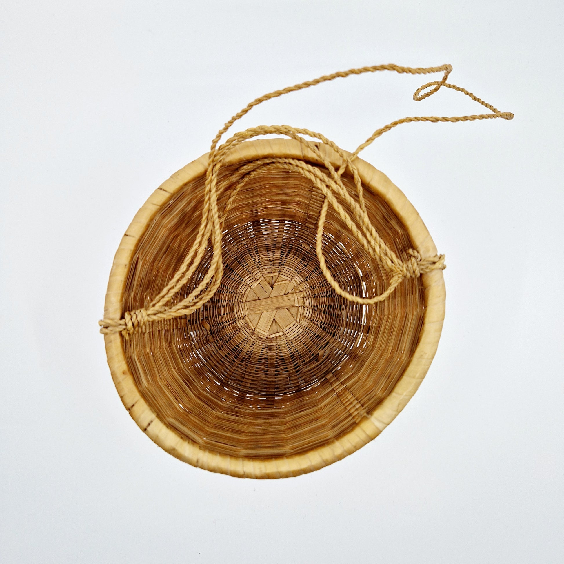 Einzigartiger und nachhaltiger Vintage Hängetopf. Unique and sustainable vintage hanger pot. Above.