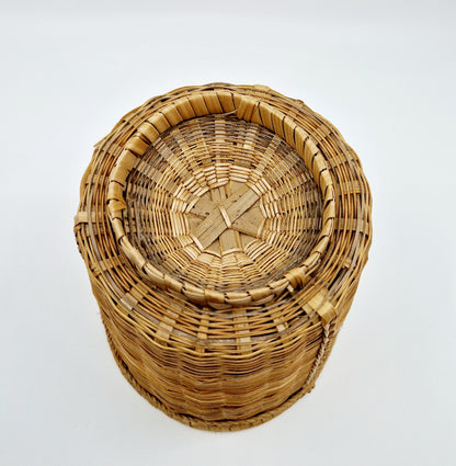 Einzigartiger und nachhaltiger Vintage Hängetopf. Unique and sustainable vintage hanger pot. Below.