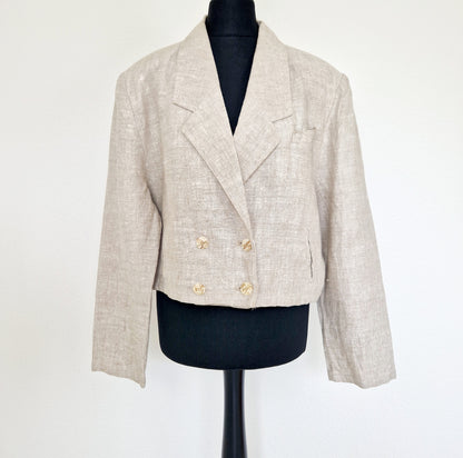 Einzigartiger und nachhaltiger Vintage Blazer in beige. Unique and sustainable vintage blazer in beige.