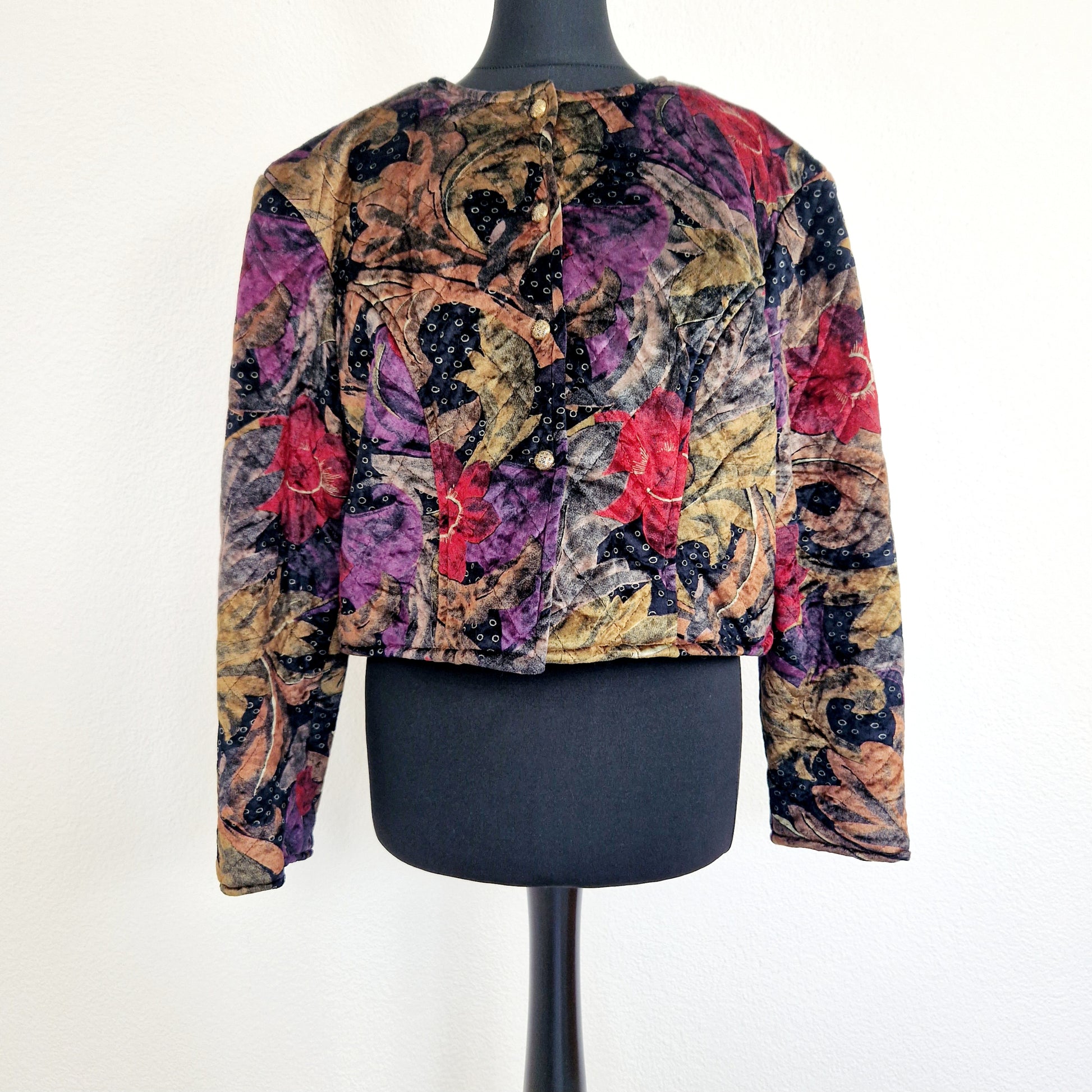Einzigartiger und nachhaltiger Vintage Blazer in khaki-rot-violett aus Samt. Unique and sustainable vintage blazer in khaki-red-purple made of velvet.
