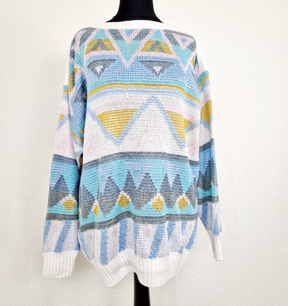 Einzigartiger und nachhaltiger Vintage Pullover in weiss-rosa-gelb, geometrisch. Unique and sustainable vintage pullover in white-pink-yellow, geometric. Front.