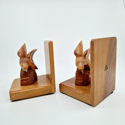 Einzigartige und nachhaltige Vintage Buchstützen mit Adler. Unique and sustainable book ends with eagles. Front.