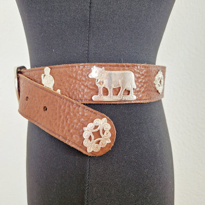 Einzigartiger und nachhaltiger Vintage Gürtel in braun mit Alpszenen. Unique and sustainable vintage belt with alpine scenes. Side 2.