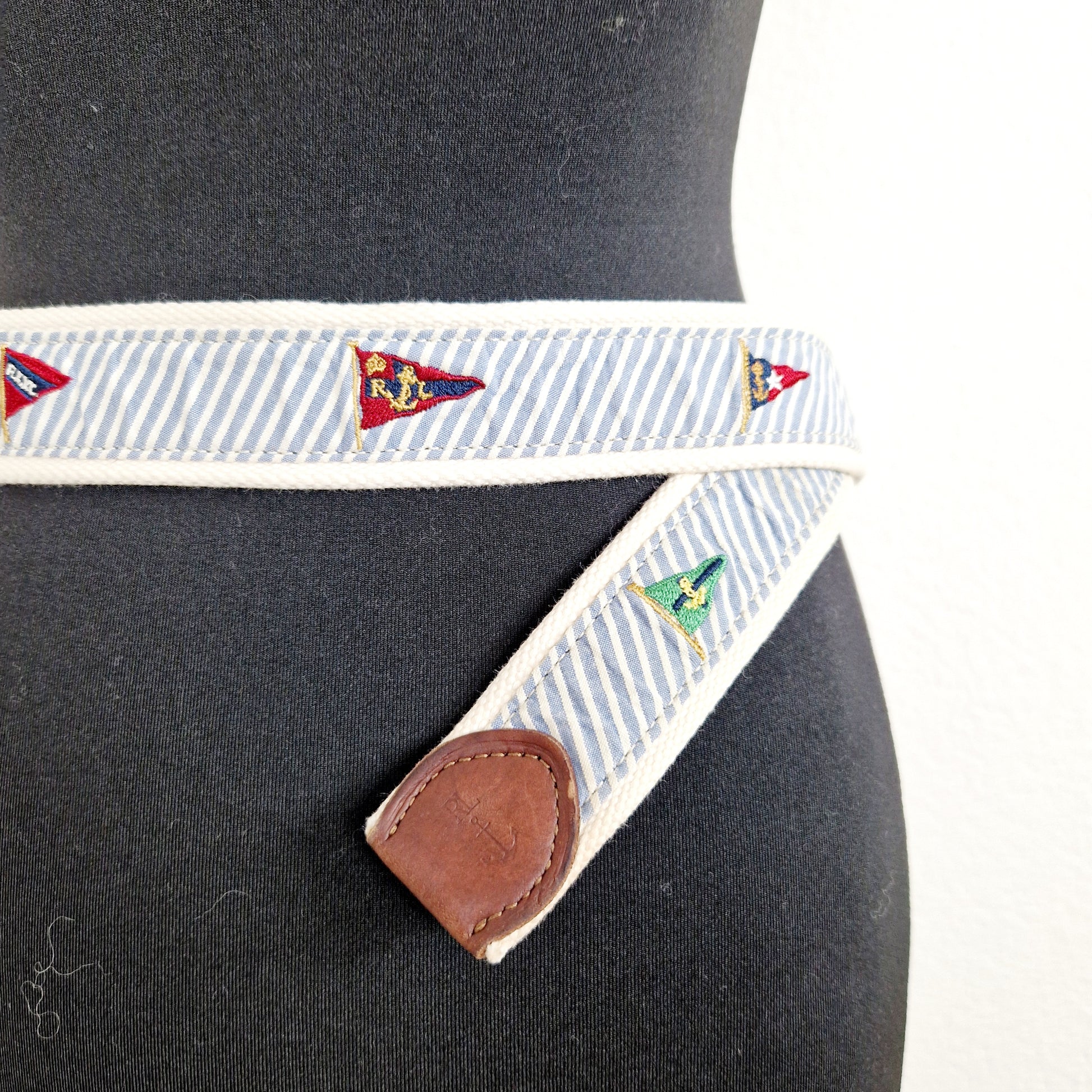 Einzigartiger und nachhaltiger Vintage Gürtel von Ralph Lauren. Unique and sustainable vintage belt from Ralph Lauren. Close-up 2.