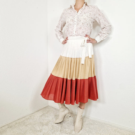 Skirt, white-beige-red, pleats, M