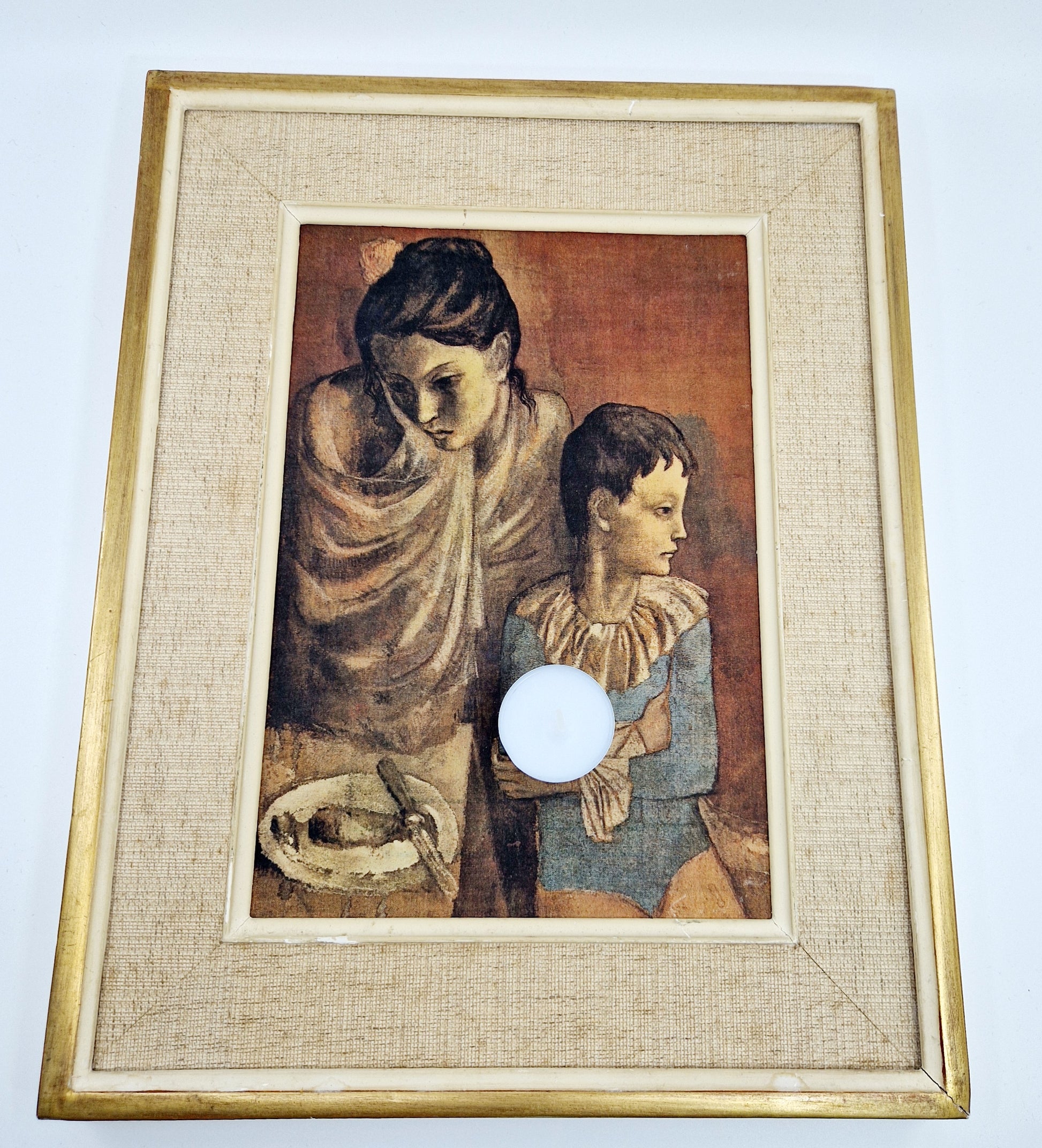 Einzigartiger und nachhaltiger Vintage Print Mutter und Kind von Picasso. Unique and sustainable vintage print Mother and Child from Picasso. Token of scale.