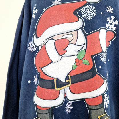 Einzigartiger und nachhaltiger Vintage Sweater mit Weihnachtsmann. Unique and sustainable vintage sweater with santa. Close-up.