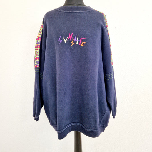 Einzigartiges und nachhaltiges Vintage Sweatshirt, Sun's Life. Unique and sustainable vintage sweatshirt, Sun's Life. Front.  