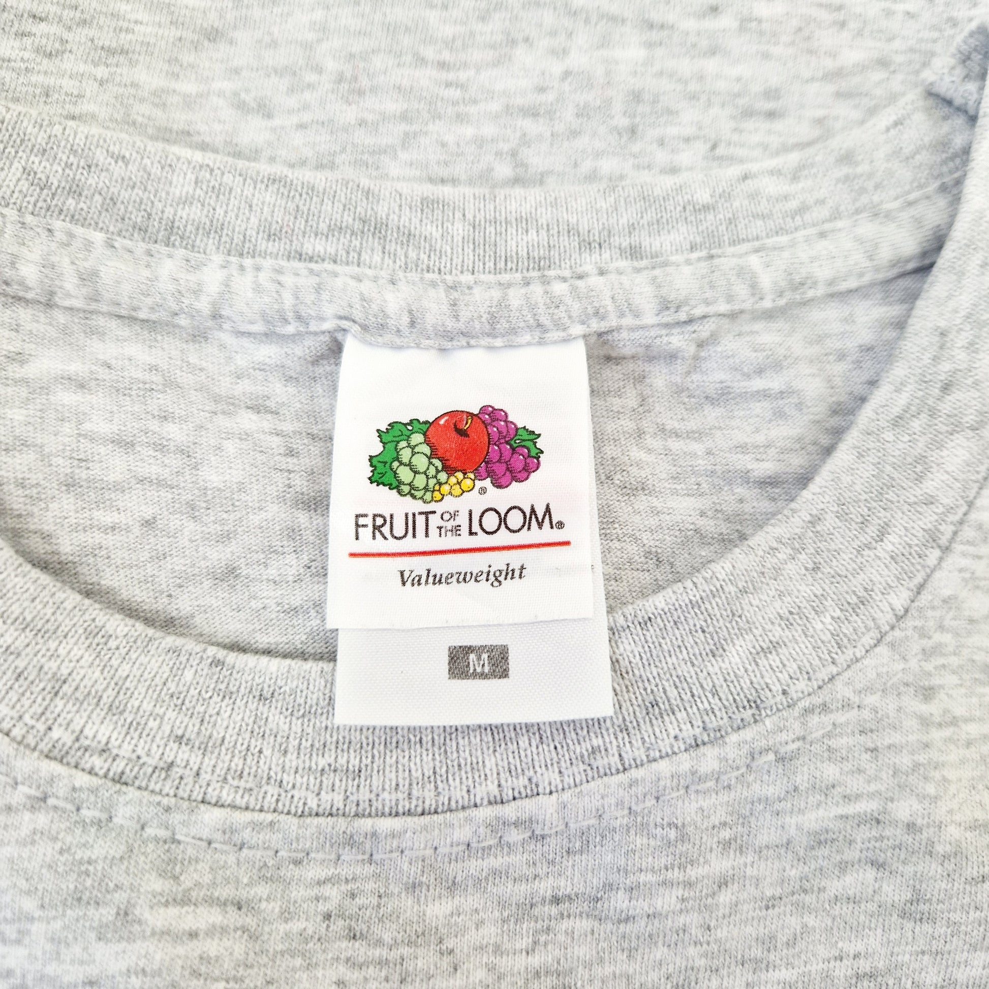 Einzigartiges und nachhaltiges Vintage T-Shirt Helsinki. Unique and sustainable vintage t-shirt Helsinki. Tag.