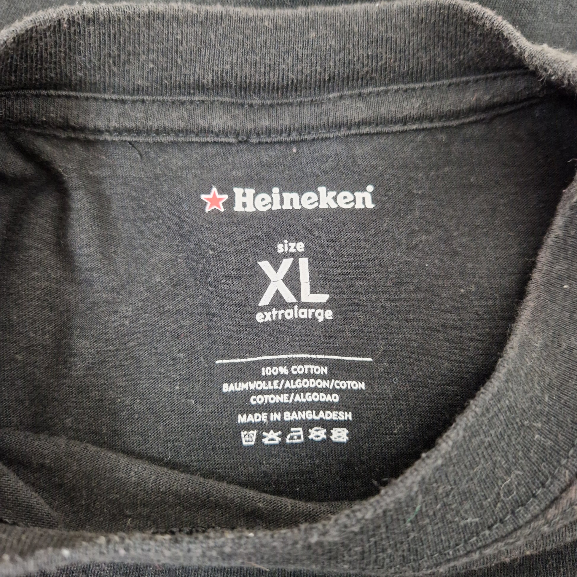 Einzigartiges und nachhaltiges Vintage T-Shirt Heineken. Unique and sustainable vintage t-shirt heineken. Tag.