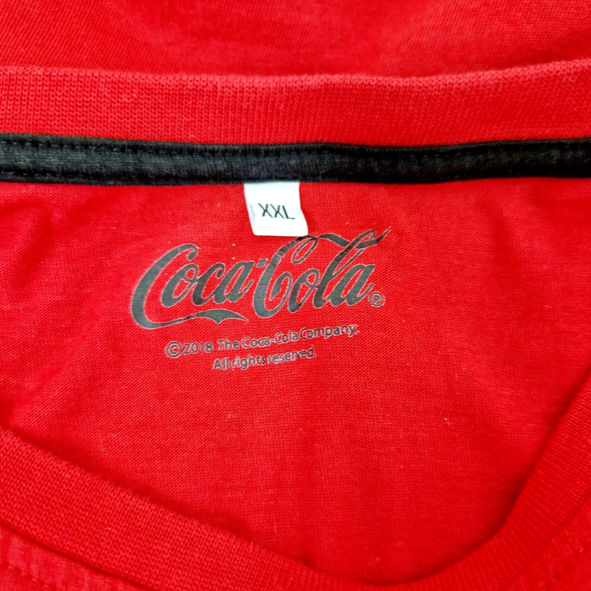 Einzigartiges und nachhaltiges Vintage T-Shirt Coca-Cola. Unique and sustainable vintage t-shirt Coca-Cola. Tag.