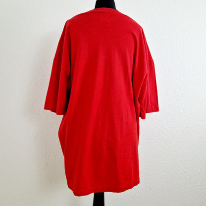 Einzigartiges und nachhaltiges Vintage T-Shirt mit Stier. Unique and sustainable vintage t-shirt with a bull. Back.
