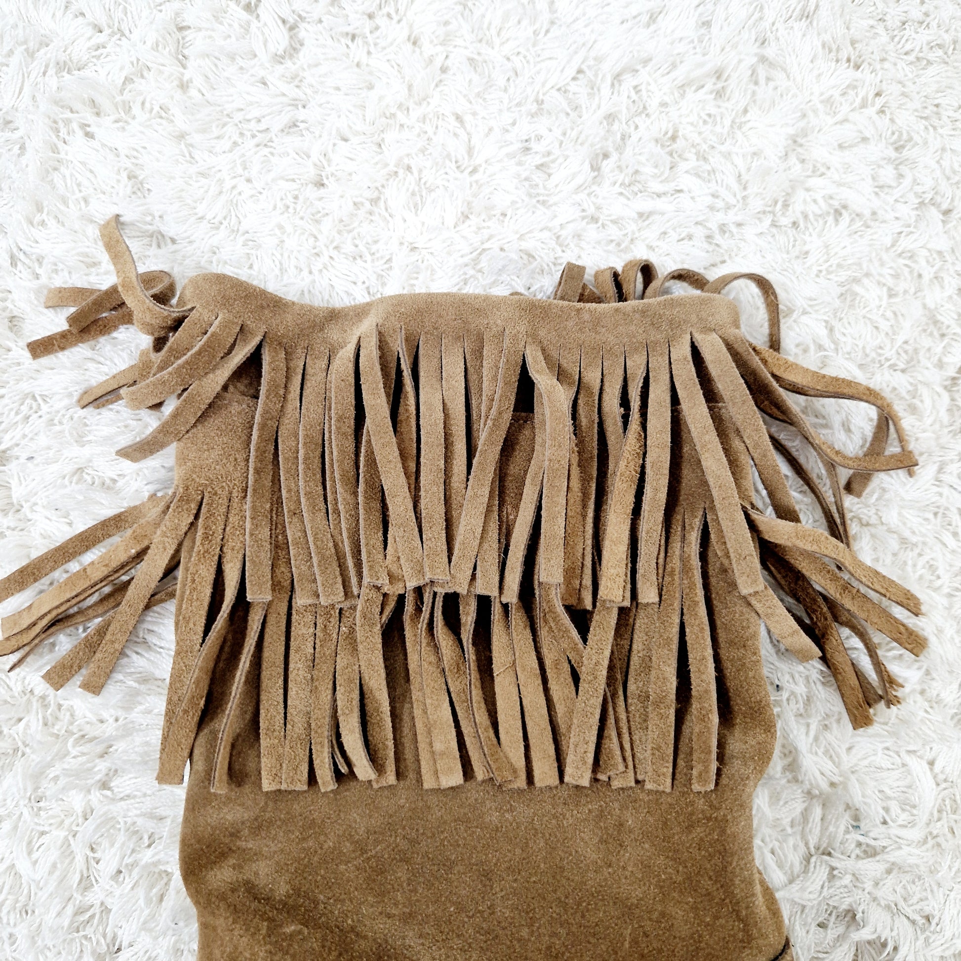 Einzigartige und nachhaltige Vintage Stiefel mit Fransen. Unique and sustainable vintage boots with fringe. Fringe.