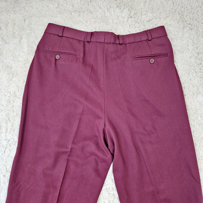 Einzigartiges und nachhaltiges Vintage Set mit Blazer und Hose in aubegine. Unique and sustainable vintage set with blazer and trousers in aubergine. Close-up trousers 2.