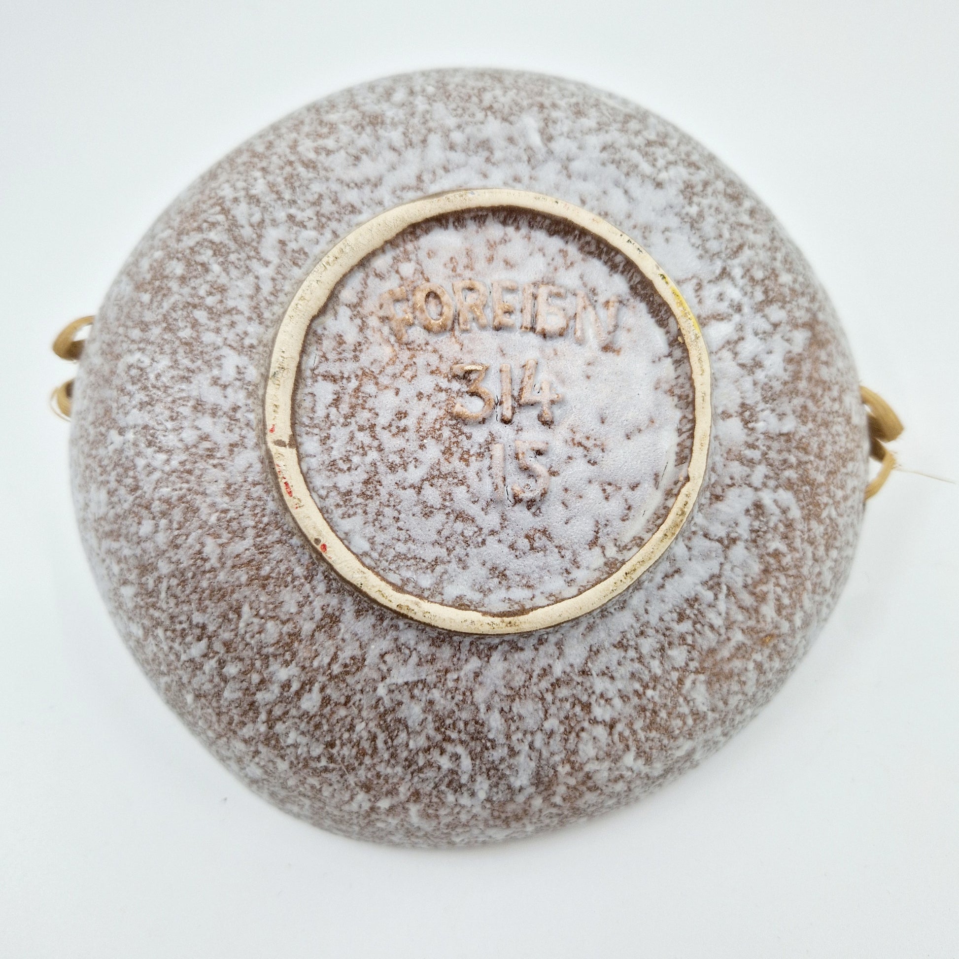 Einzigartige und nachhaltige Vintage Schale von Scheurich. Unique and sustainable vintage bowl from Scheurich. Below.