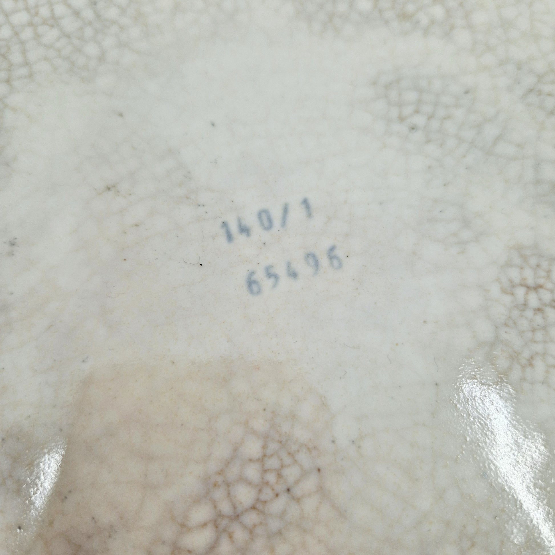 Einzigartige und nachhaltige Vintage Platte von Ziegler Schaffhausen. Unique and sustainable vintage plate from Ziegler Schaffhausen. Tag.