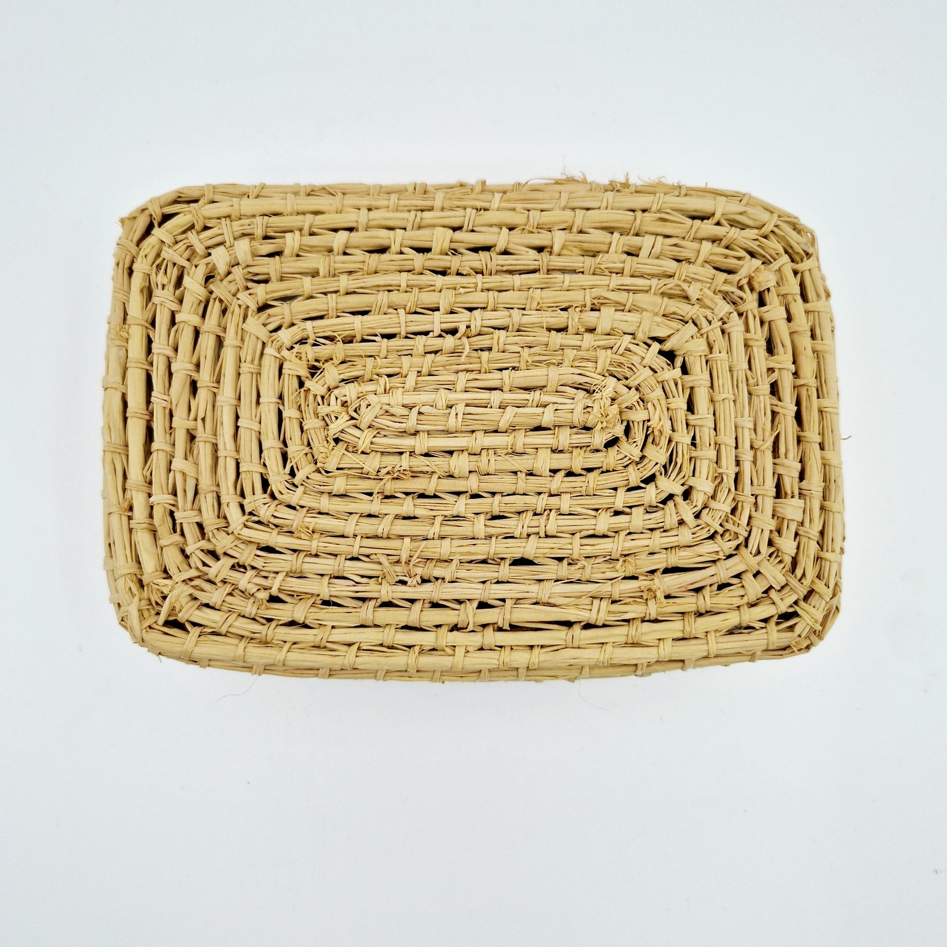 6 einzigartige und nachhalige Vintage Serviettenringe. 6 unique and sustainable vintage napkin rings. Below.