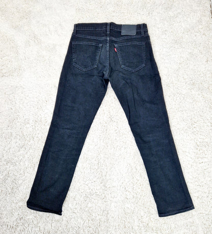 Einzigartige und nachhaltige Vintage Jeans in schwarz von Levi's, 511. Unique and sustainable vintage jeans in black from Levi's, 511. Back.